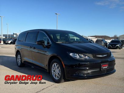 New 2026 Chrysler Voyager LX