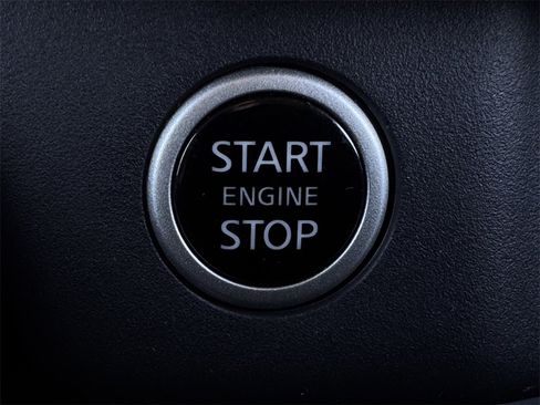 Used 2023 Nissan Rogue SV w/ SV Premium B Package image 22