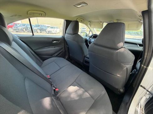Used 2021 Toyota Corolla LE FWD image 13