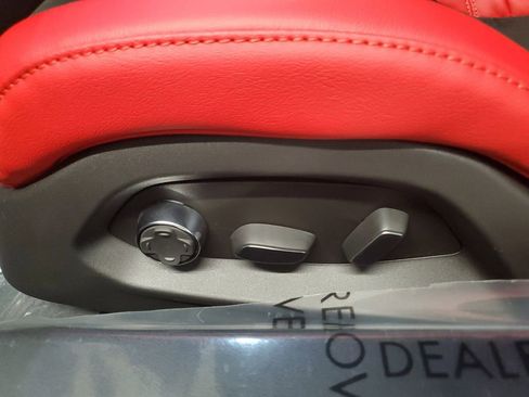 New 2026 Chevrolet Corvette Stingray Preferred Cpe w/ 2LT RWD image 17