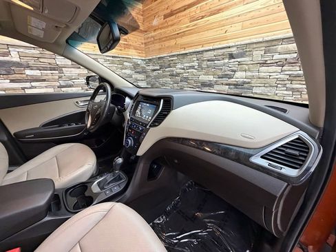 Used 2017 Hyundai Santa Fe Sport image 13