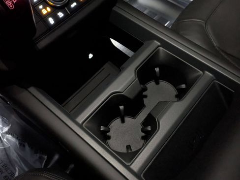 New 2026 Land Rover Defender 130 X-Dynamic SE AWD/4WD image 22