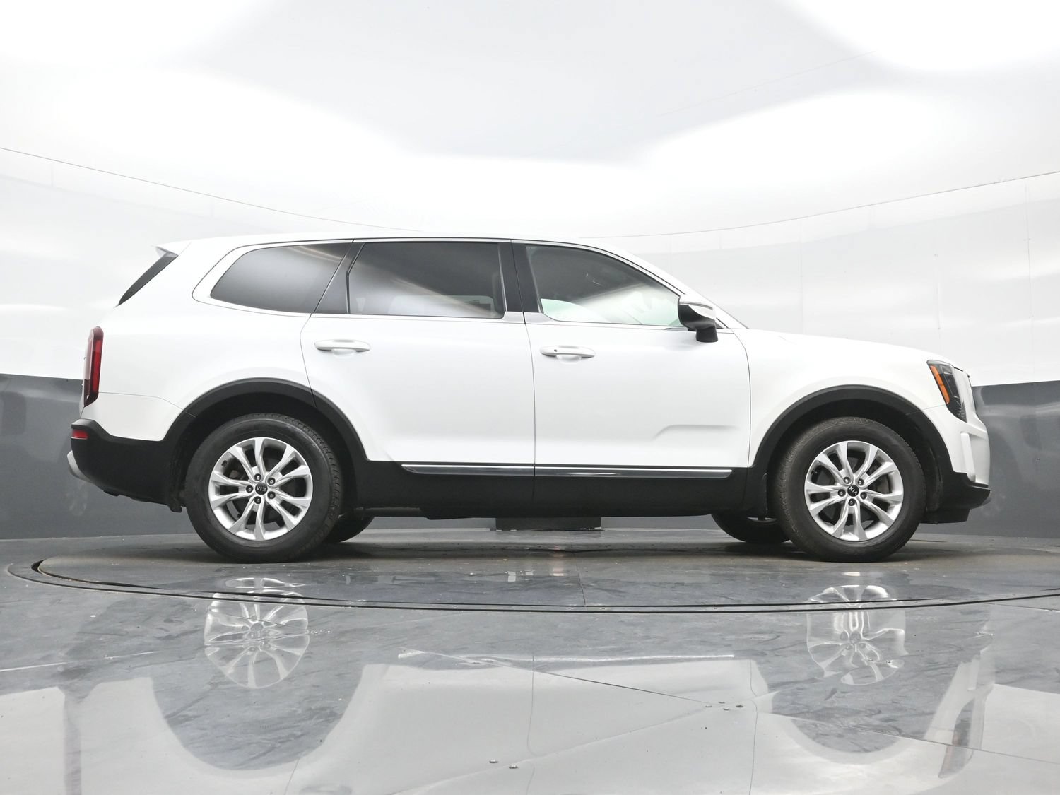 Used 2020 Kia Telluride LX AWD/4WD image 34
