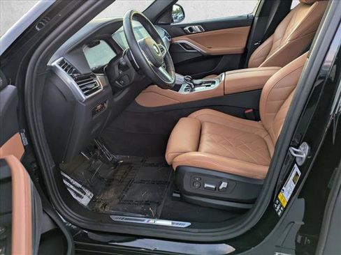 Used 2023 BMW X6 xDrive40i w/ M Sport Package image 17