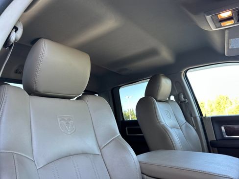 Used 2011 RAM 1500 Laramie AWD/4WD image 15