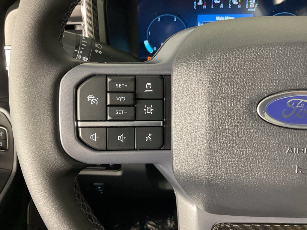 New 2026 Ford F250 Lariat w/ Black Appearance Package AWD/4WD image 24