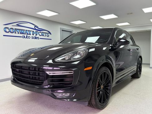 Used 2017 Porsche Cayenne GTS AWD/4WD image 1