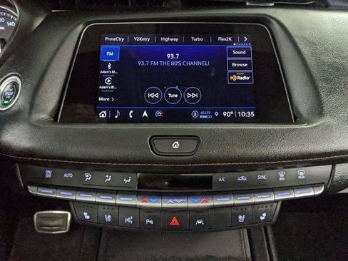 Used 2022 Cadillac XT4 Sport w/ Comfort Package AWD/4WD image 8