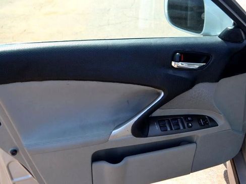 Used 2008 Lexus IS 250 RWD image 19