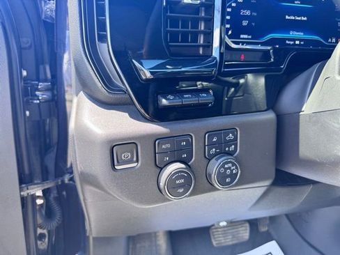 Certified 2022 Chevrolet Silverado 1500 ZR2 w/ Technology Package AWD/4WD image 26