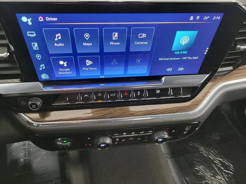 Used 2024 Chevrolet Silverado 1500 LT image 8