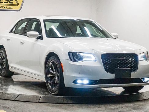 Used 2022 Chrysler 300 S image 5