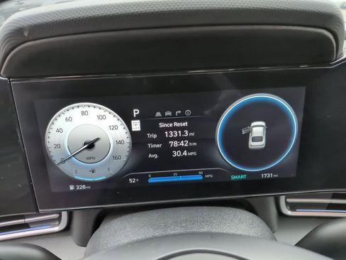 Certified 2025 Hyundai Elantra SEL image 19