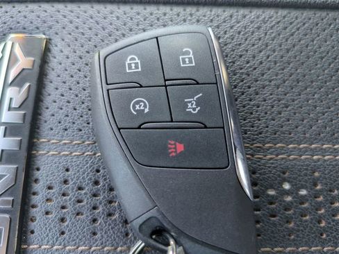 Used 2024 Chevrolet Silverado 2500 High Country w/ High Country Premium Package image 37