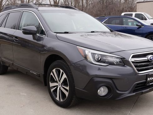 Used 2018 Subaru Outback 3.6R Limited image 8