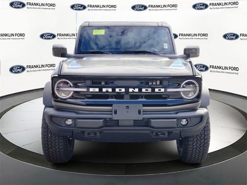 New 2025 Ford Bronco Outer Banks w/ Sasquatch Package image 8