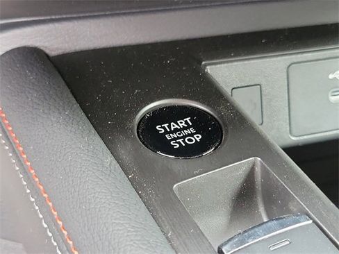 New 2025 Nissan Kicks SR w/ SR Premium Package image 14