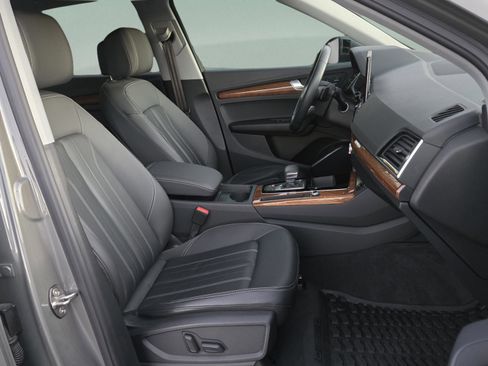 Used 2023 Audi Q5 2.0T Premium w/ Convenience Package image 20