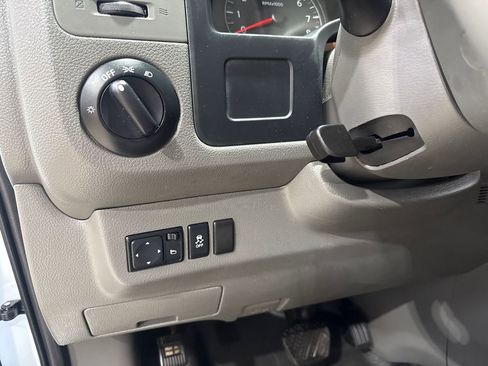 Used 2020 Nissan NV 2500 SV RWD image 94