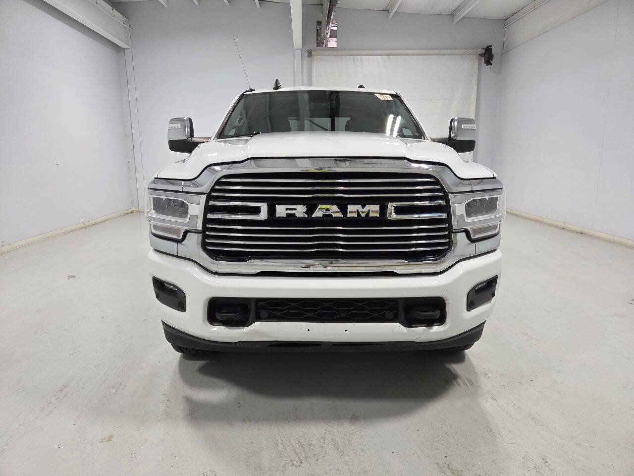 Used 2023 RAM 2500 Laramie AWD/4WD image 4
