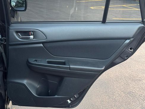 Used 2014 Subaru Crosstrek 2.0i Premium w/ Moonroof Package image 18