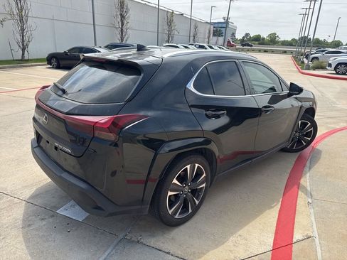 Used 2024 Lexus UX 250h AWD w/ Premium Package image 3