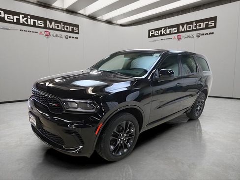 Certified 2025 Dodge Durango GT AWD/4WD image 1