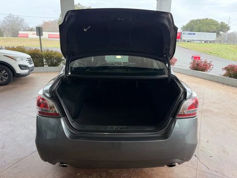 Used 2014 Nissan Altima 2.5 SV w/ Convenience Package image 51