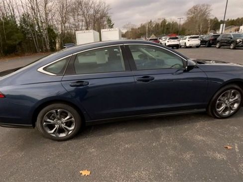 Used 2024 Honda Accord EX image 9