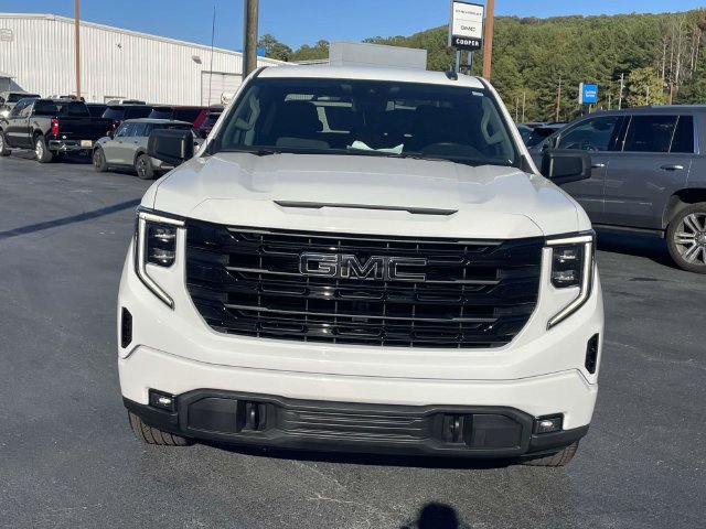 Certified 2022 GMC Sierra 1500 Elevation w/ LPO, Elevation Black Package RWD image 7