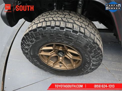 Used 2021 Jeep Wrangler Unlimited Sport image 40