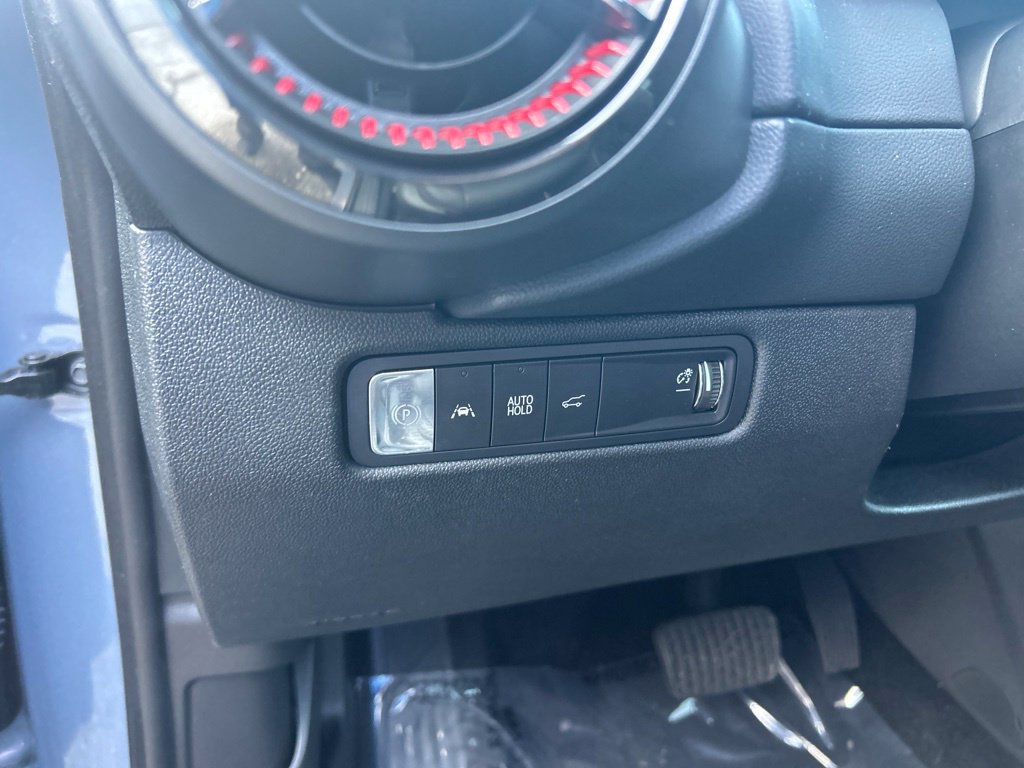 Used 2024 Chevrolet Equinox EV RS FWD image 38