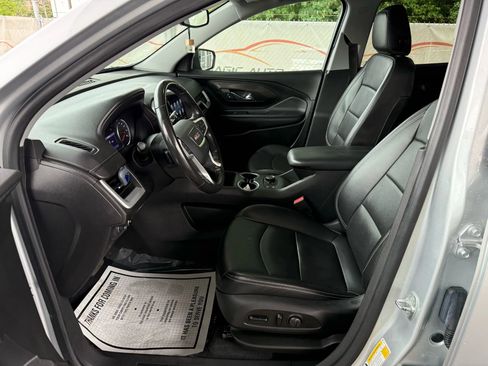 Used 2022 GMC Terrain SLT image 15