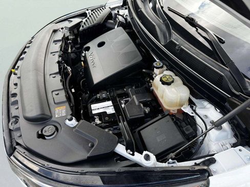 Used 2019 Buick Enclave Essence image 99