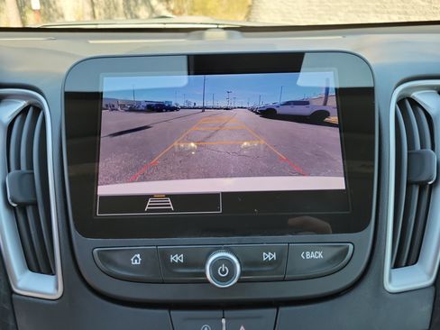 Used 2025 Chevrolet Malibu LT image 15