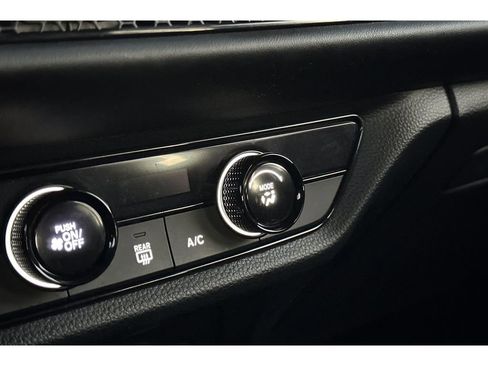 Certified 2023 Honda HR-V LX image 30