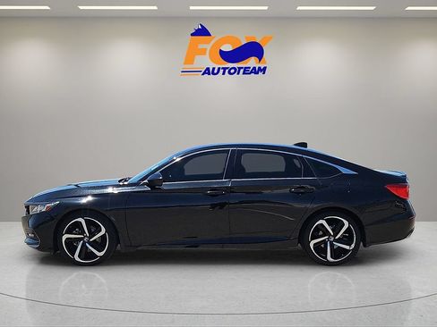 Used 2020 Honda Accord Sport image 2