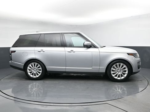 Used 2020 Land Rover Range Rover HSE image 3
