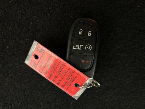 Used 2019 Jeep Cherokee Limited AWD/4WD image 40