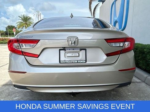 Used 2018 Honda Accord EX image 8