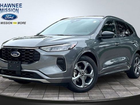 Used 2024 Ford Escape ST-Line FWD image 1