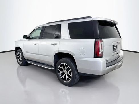 Used 2017 GMC Yukon SLT AWD/4WD image 5