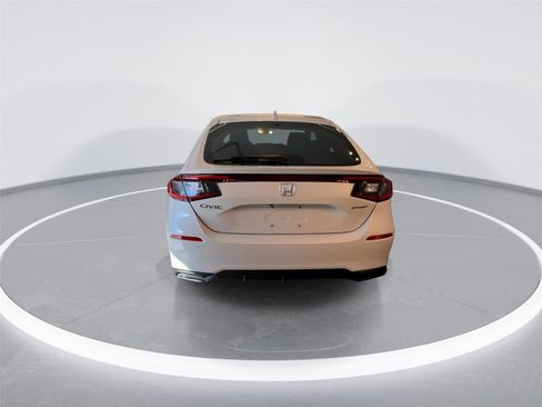 Used 2023 Honda Civic Sport image 7