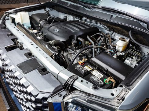 Used 2019 Toyota Tundra SR5 image 38