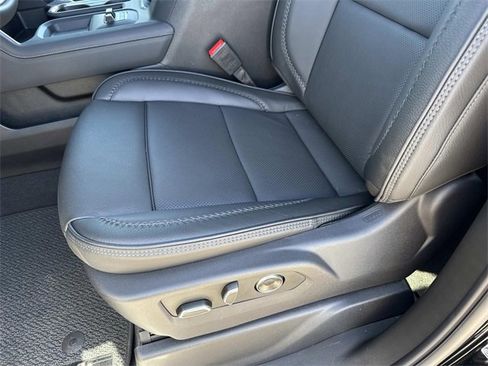 New 2026 GMC Sierra 2500 Denali w/ Denali Reserve Package image 19