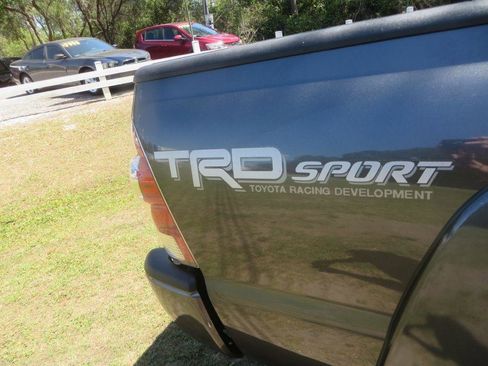 Used 2015 Toyota Tacoma PreRunner w/ TRD Sport Package image 10