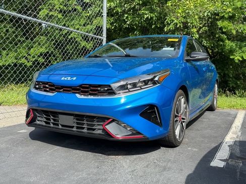 Certified 2022 Kia Forte GT w/ GT2 Package FWD image 3