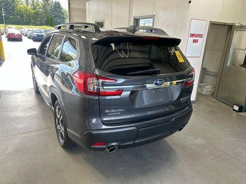 Used 2023 Subaru Ascent Limited AWD/4WD image 6