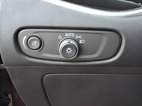 Used 2020 Chevrolet Malibu LT image 22