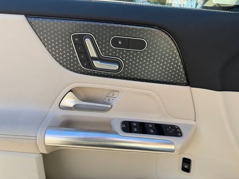 Certified 2026 Mercedes-Benz GLA 250 4MATIC image 27